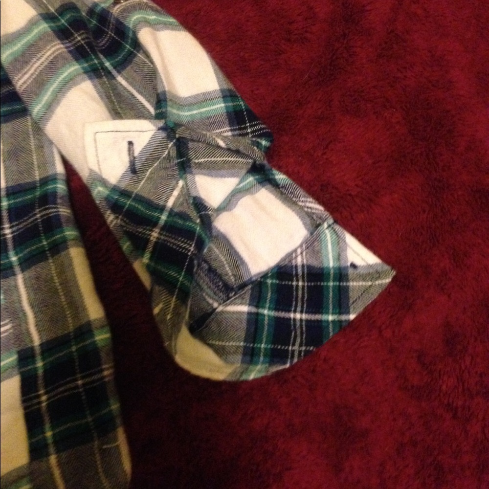 White plaid button down - Picture 4 of 4